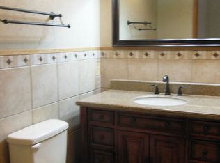204 Leach Ave, Des Moines, IA 50315