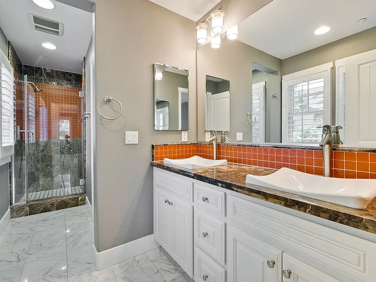 156 Linfield Dr — Photo 19