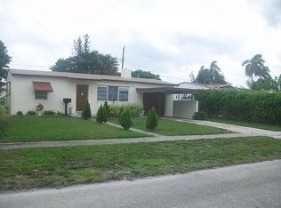 424 Pine Rd, West Palm Beach, FL 33409