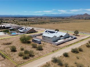 17389 Central Rd, Apple Valley, CA 92307