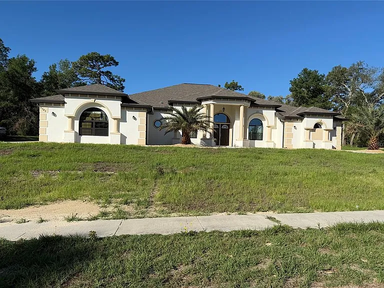 5780 N Lena Dr — Photo 2