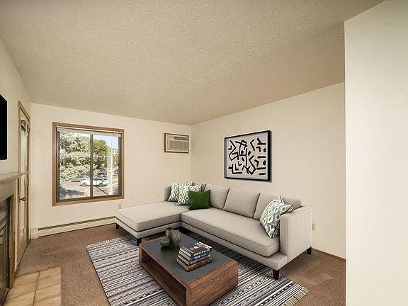 5th image of 2601 S Kiwanis Ave #105