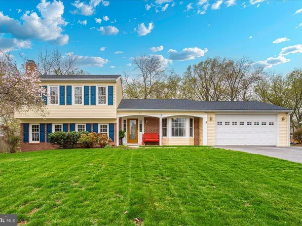 19816 Spurrier Ave, Poolesville, MD 20837