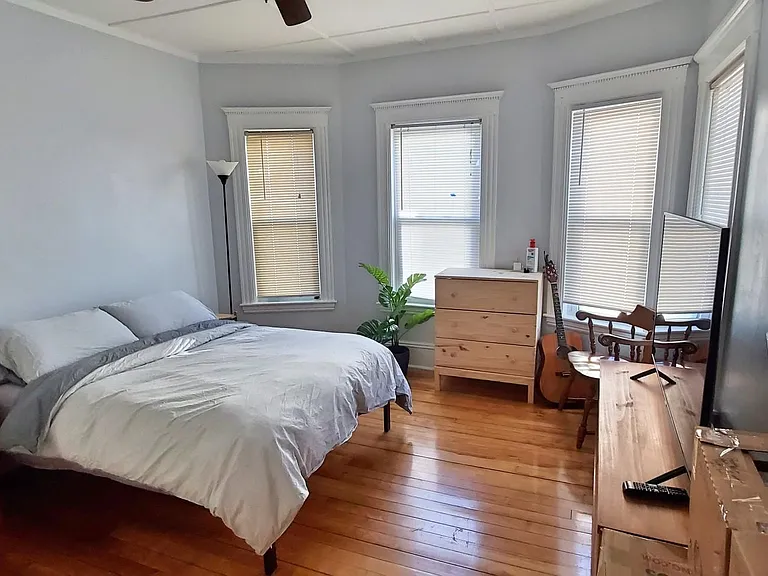35 Fairview Ter #1 — Photo 4