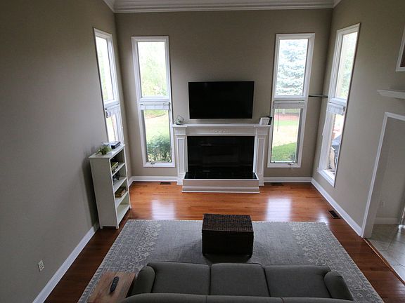 5th image of 2439 Westgate Ct