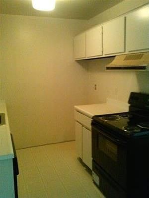 3rd image of 21880 Coolidge Hwy #103