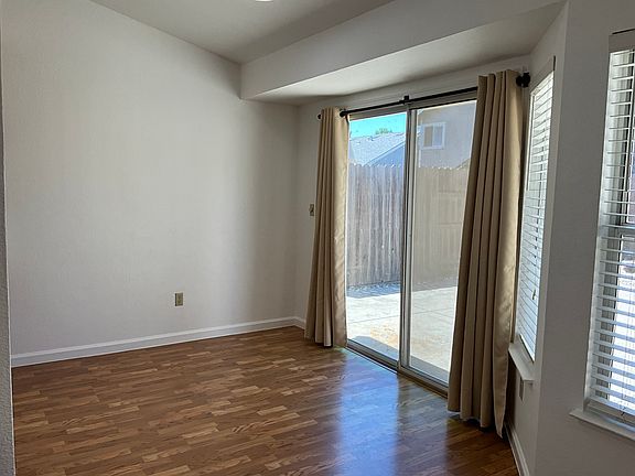 5th image of 8940 Meadowspring Dr