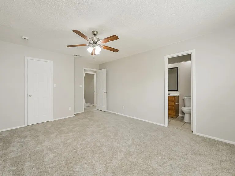 12013 Agana St — Photo 11