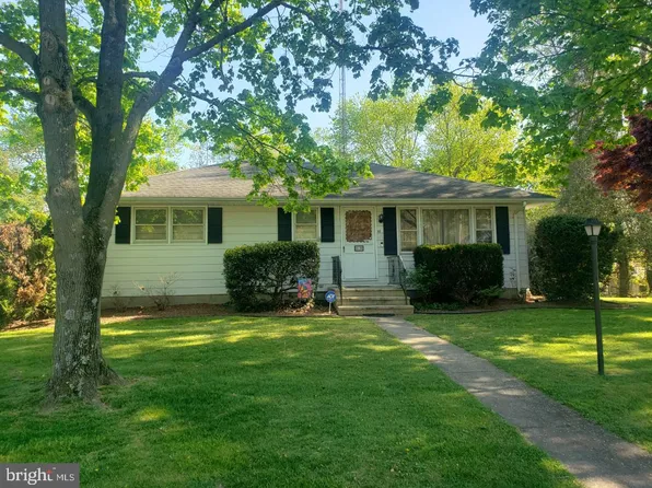 69 Dawson Dr, Bridgeton, NJ 08302