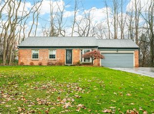 63 Hunters Run, Pittsford, NY 14534