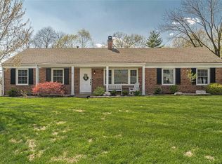 331 Providence Rd, Ballwin, MO 63011