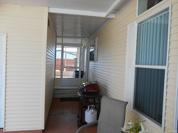 Walkway to Screen Room
