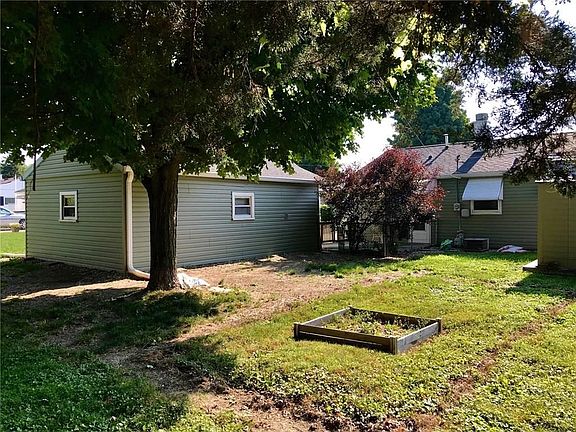 2nd image of 2617 Seminole Dr