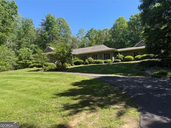 386 Stewart Ln, Clarkesville, GA 30523