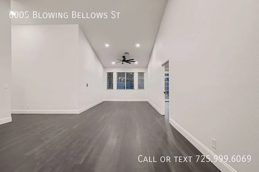 Welcome to your dream home! Gated RV Parking and Pool! — Photo 3