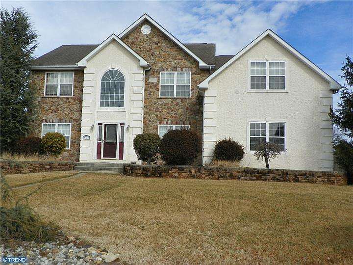 1st image of 312 E Thomas Ct