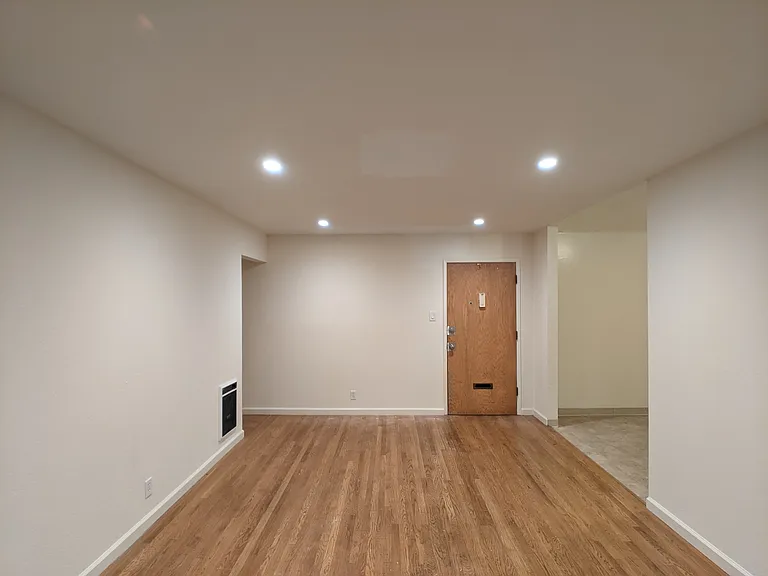 2534 Benvenue Ave — Photo 9