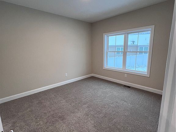 3rd image of 5403 Winding Creek Dr