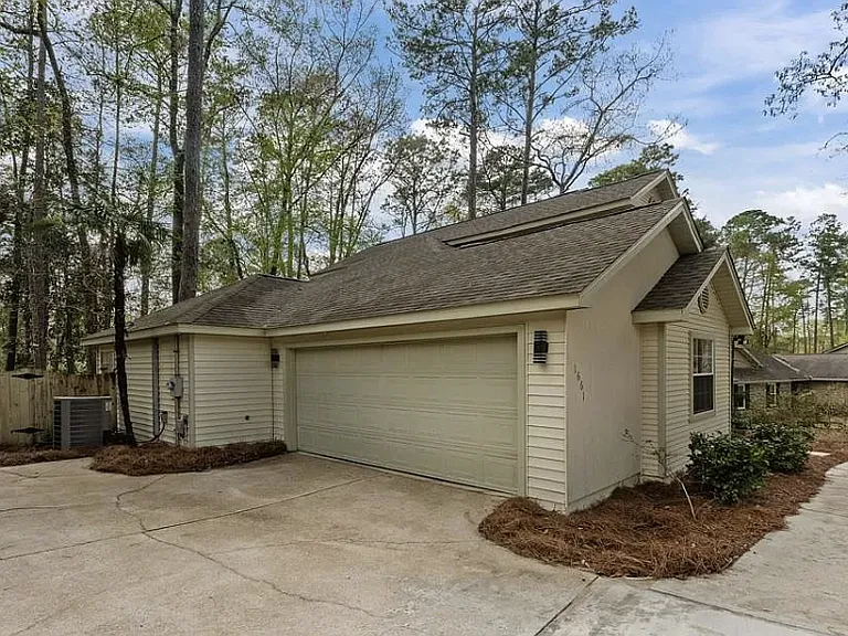 1661 Copperfield Cir — Photo 18