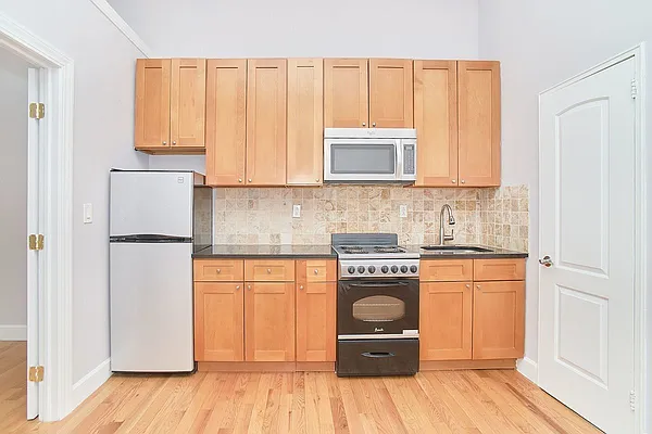 Rented by Living New York | media 15