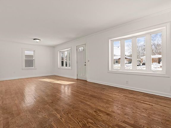 3rd image of 309 Behm Dr