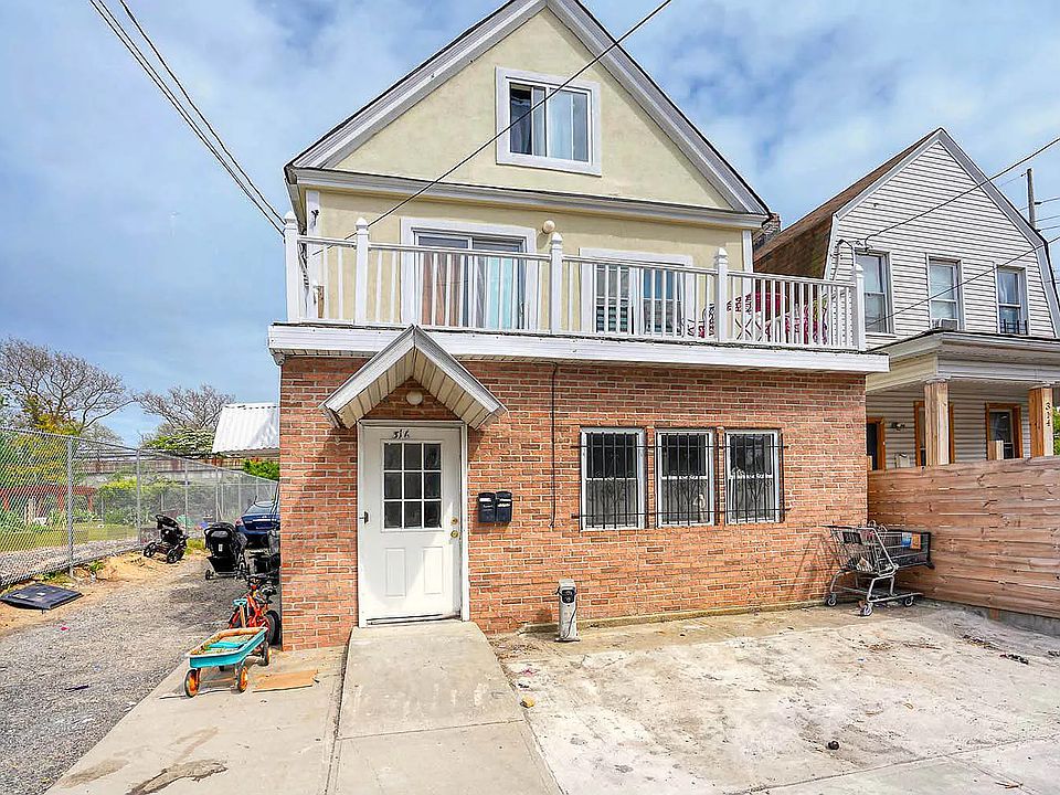 1st image of 3 Sixteen Beach St #1-84