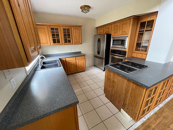 4th image of 1508 Fox Pl