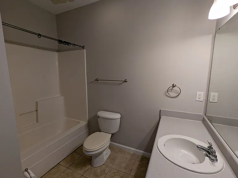 706 Sykes St — Photo 4