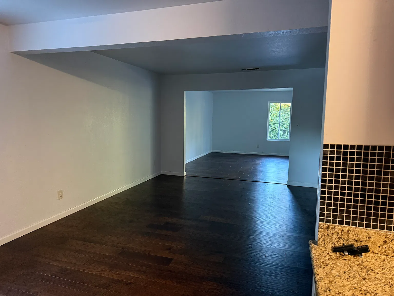 4 bed, 1488 sqft, $3,100 — Photo 3