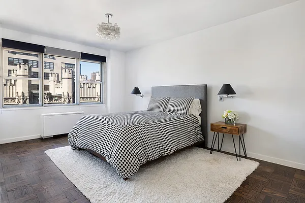 Sold by Douglas Elliman | media 16