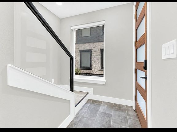 3rd image of 4060 Spring Valley Rd