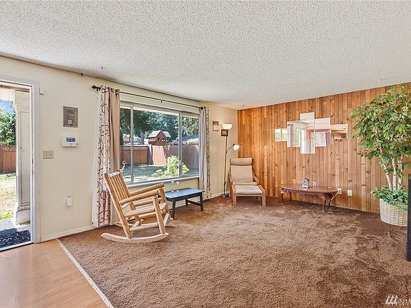 5th image of 2706 Forest Park Ct N