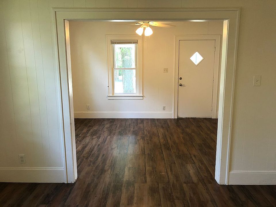 22126 Birchwood Ave, photo 8