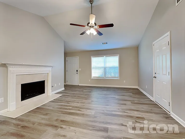 126 Millwheel Dr — Photo 3