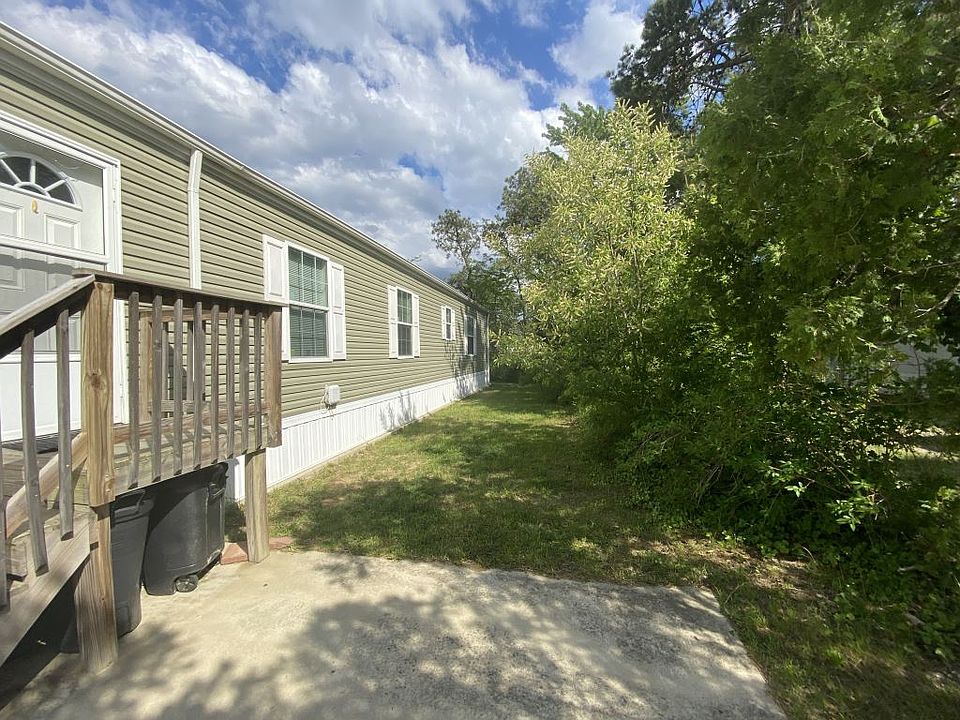 2nd image of 43 Panda Ln