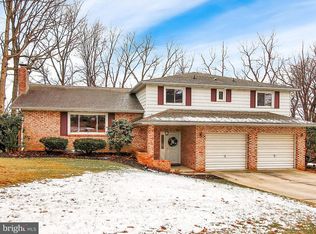 3117 Skylight Dr W, York, PA 17402