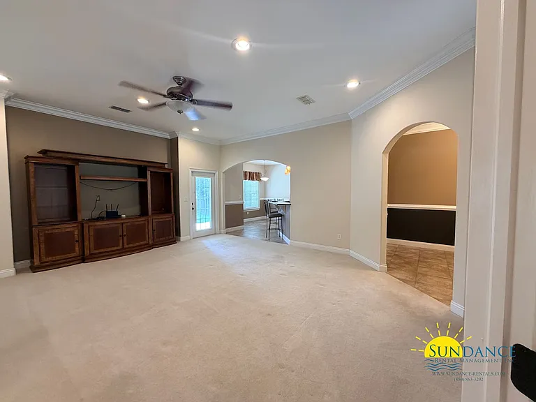 213 Golf Course Dr — Photo 6