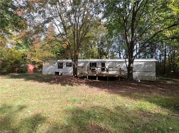 8614 McGuire Rd, Colfax, NC 27235