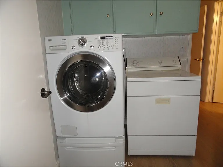 1100 La Senda Dr — Photo 15