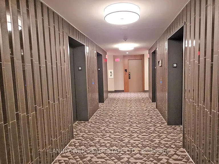 10 York St #3802 — Photo 27