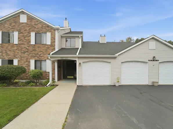 1913 David Dr, Chesterton, IN 46304