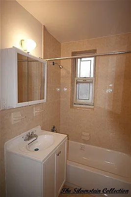 Rented by City Connections Realty | media 26