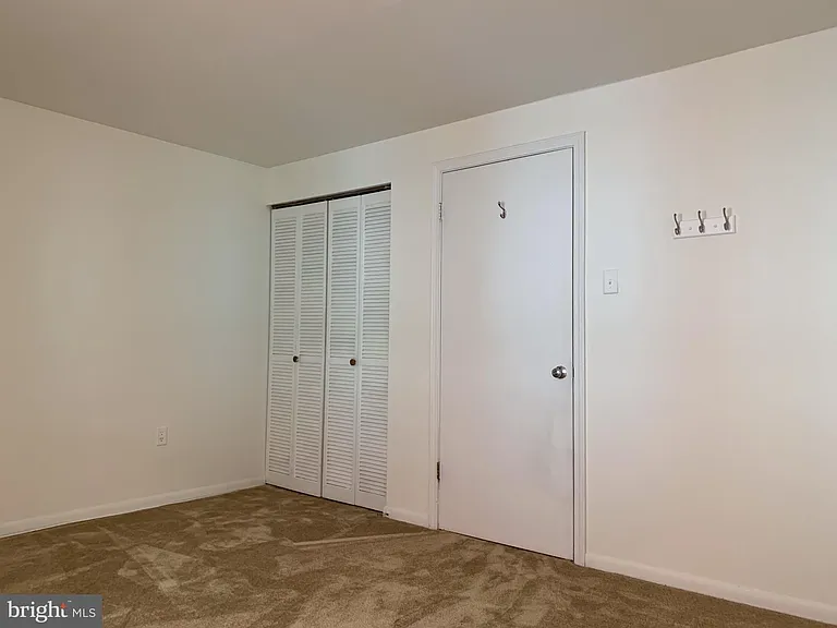 1209 Locust St #3F — Photo 9