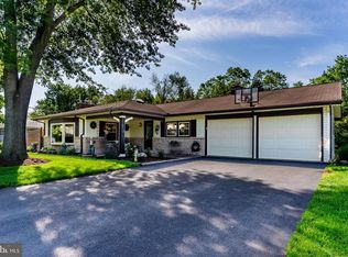 1561 Vesta Dr, Harrisburg, PA 17112