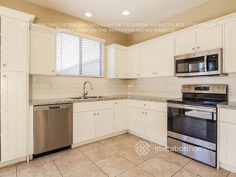 12805 W Redondo Dr — Photo 5