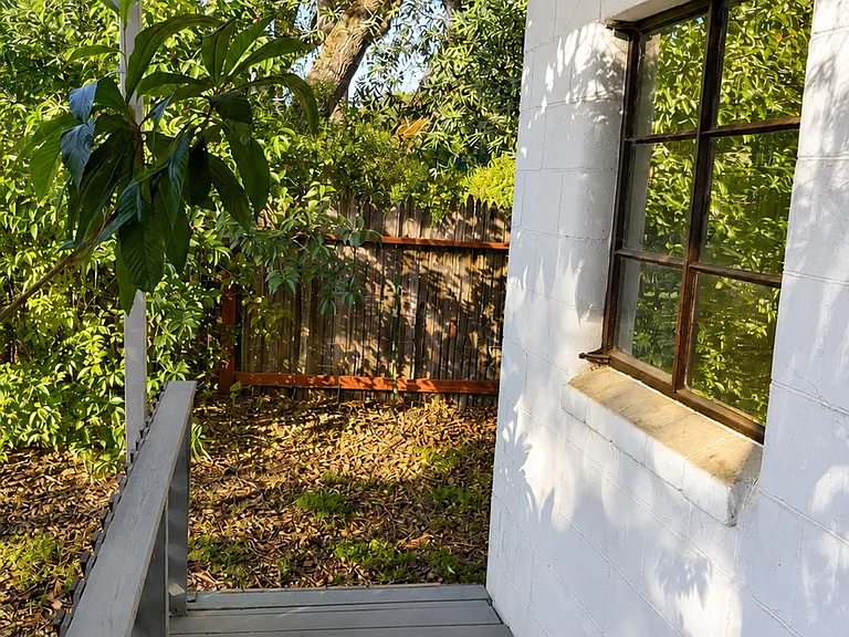 1446 Sulphur Springs Ave — Photo 25