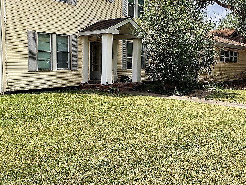 2nd image of 2405 Laurel St APT 2