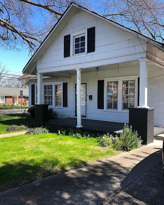 For rent 1350 per month 