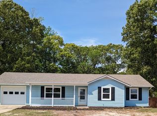 173 Bannermans Mill Rd, Richlands, NC 28574