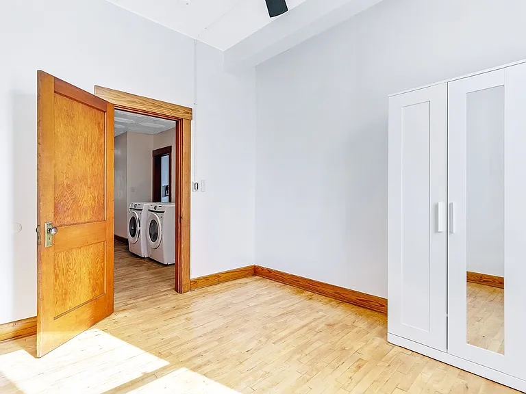 496 Dorsey Ave — Photo 57